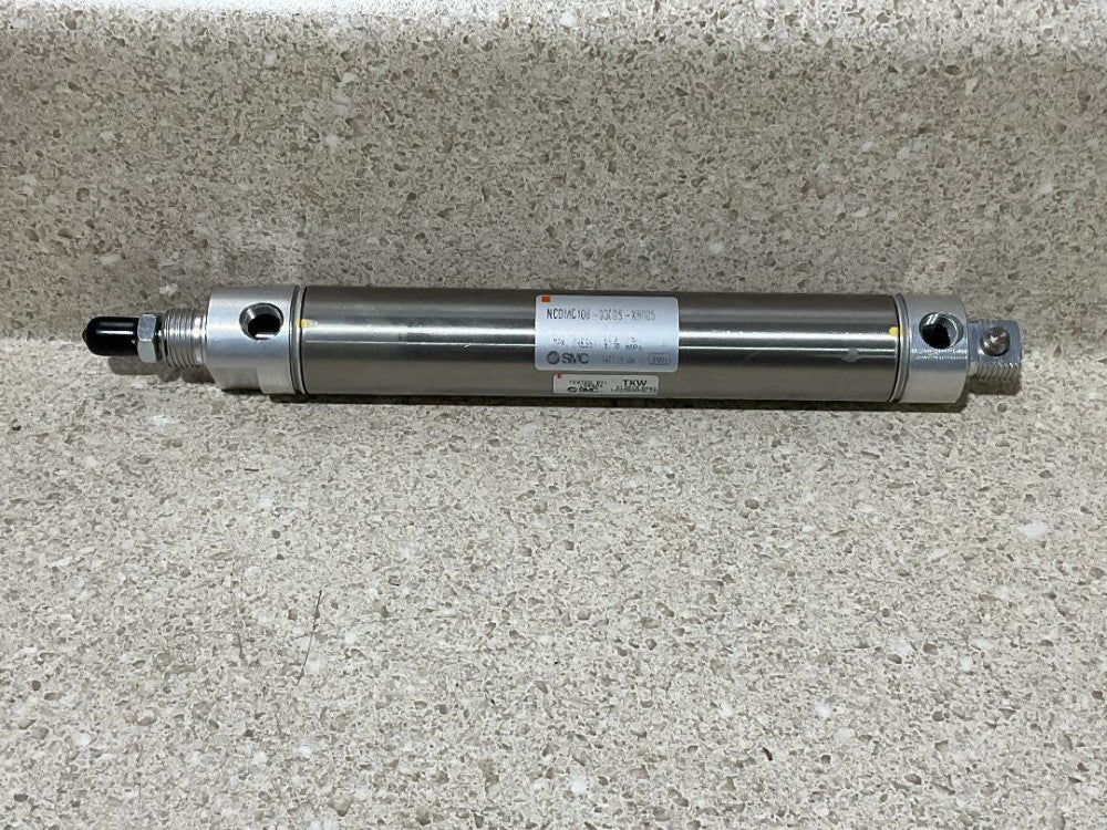 SMC NCDMC106-0300S-X6005 NEW