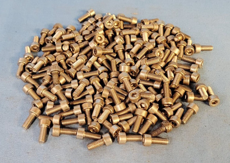 SOCKET HEAD CAP SCREW M4-0.7 X 10MM STAINLESS STEEL (LOT OF 160)