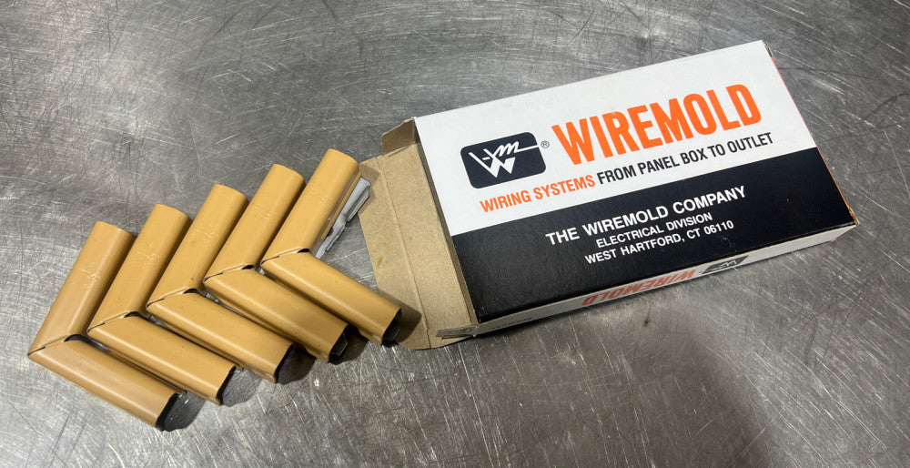Nos Surplus Box Of 5 Wiremold 711 90 Degree Flat Elbow Buff