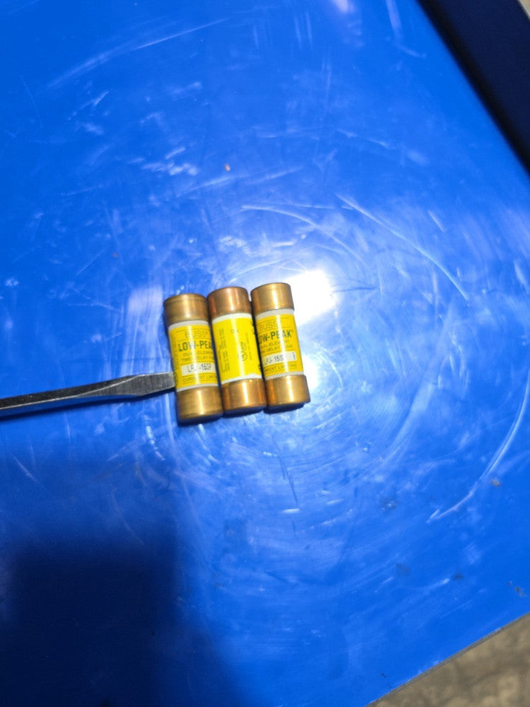 Bussmann LPJ-15SP 600 V AC / 300 V DC 15 A Low-Peak Fuses - Lot of 3