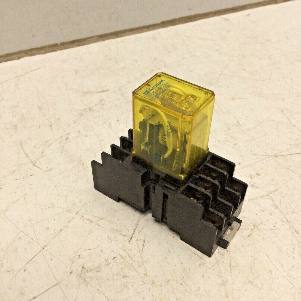MATSUSHITA HC4-SFD-K Relay Socket W/ Aromat HC4E-H-DC24V 14 Pin Relay 2A 1/20HP