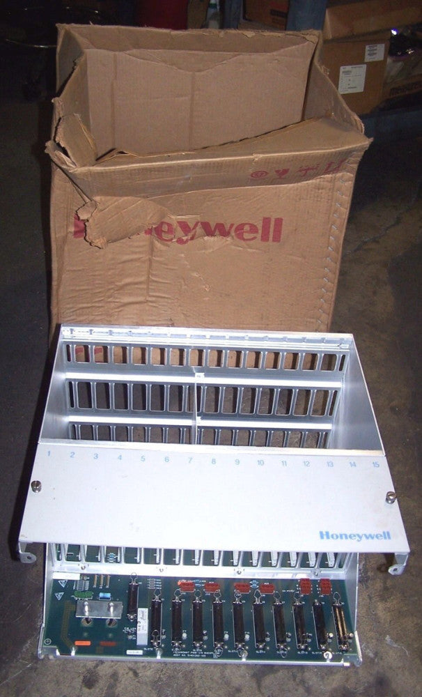 NEW HONEYWELL 51401547-100 RACK WITH 51401392-100 REDUNDANT PMM I/O BACKPLANE