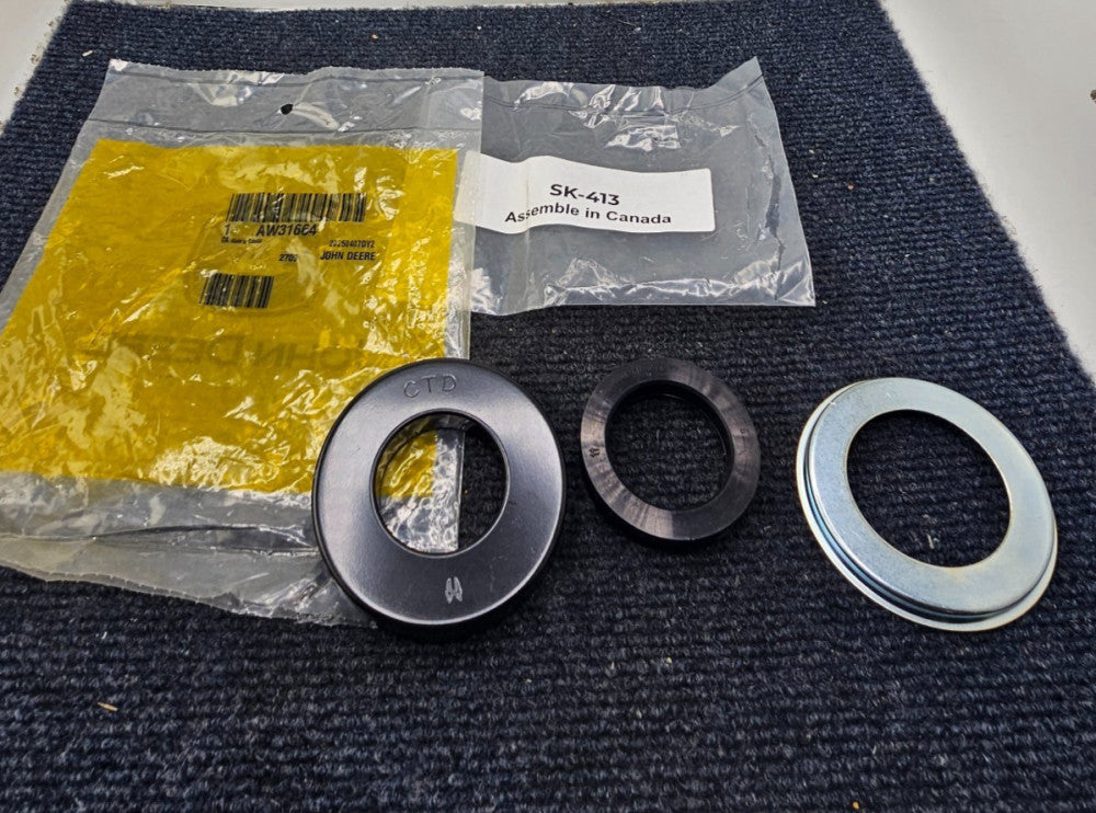 John Deere AW31664: Seal Fits 3520 3522 CX15 CX20 E12 E15 FC10R FC12E