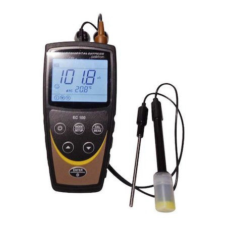 Oakton 3560410 Conducitivity Meter,Lcd,Aa Batteries