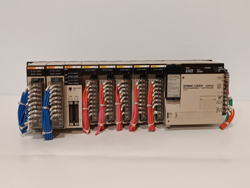 Omron SYSMAC C200H Programmable Logic Controller PLC Assembly, w/8 Modules