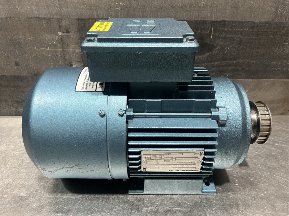 SEW-Eurodrive Motor Type DT90L4ES1S-KS 2 HP 1720 RPM 3 Ph 230/460V Nos Surplus