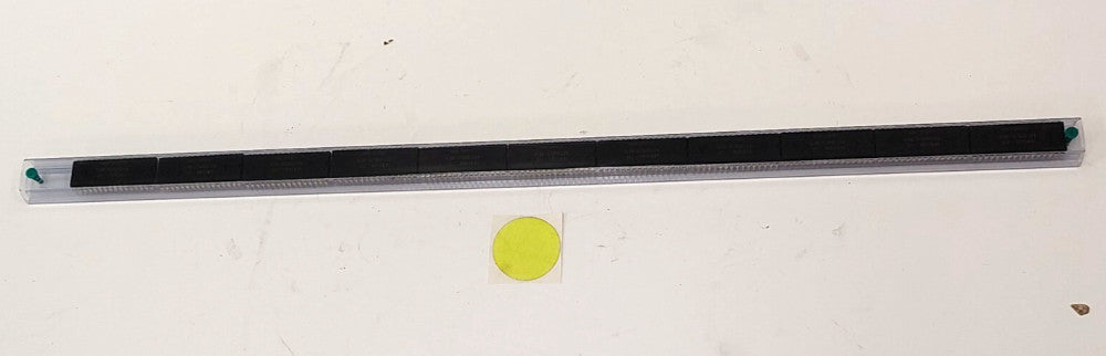 SAMSUNG 128 X 8  CM0S STATIC RAM SEMICONDUCTORS K6T1008C2E-DB70 LOT OF 11