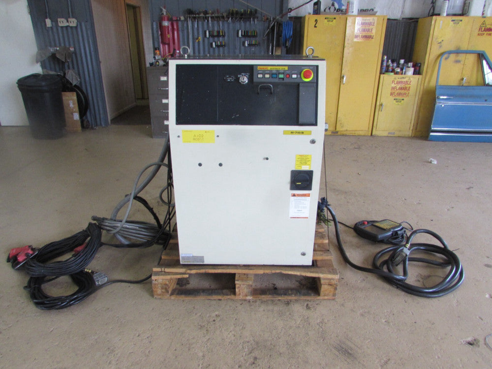 FANUC R-J3iB  , ROBOT CONTROLLER , W/CABLES & PENDANT, TAKEOUT! MAKE OFFER!