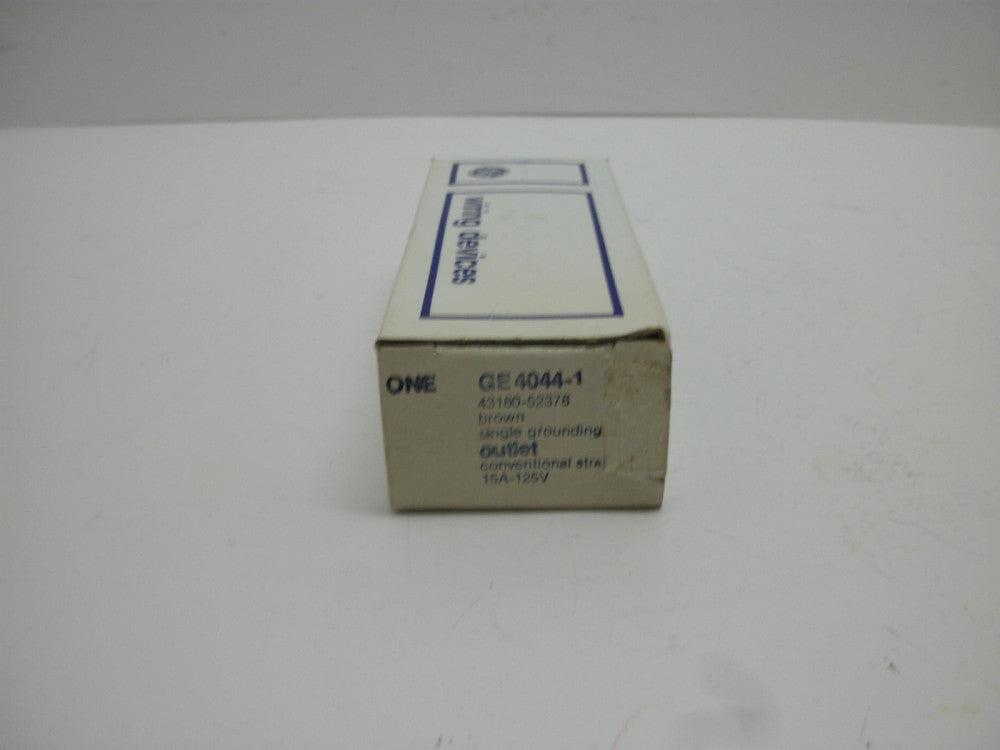 GENERAL ELECTRIC GE4044-1 SINGLE GROUNDING OUTLET/RECEPTACLE 15A-125V BROWN NIB
