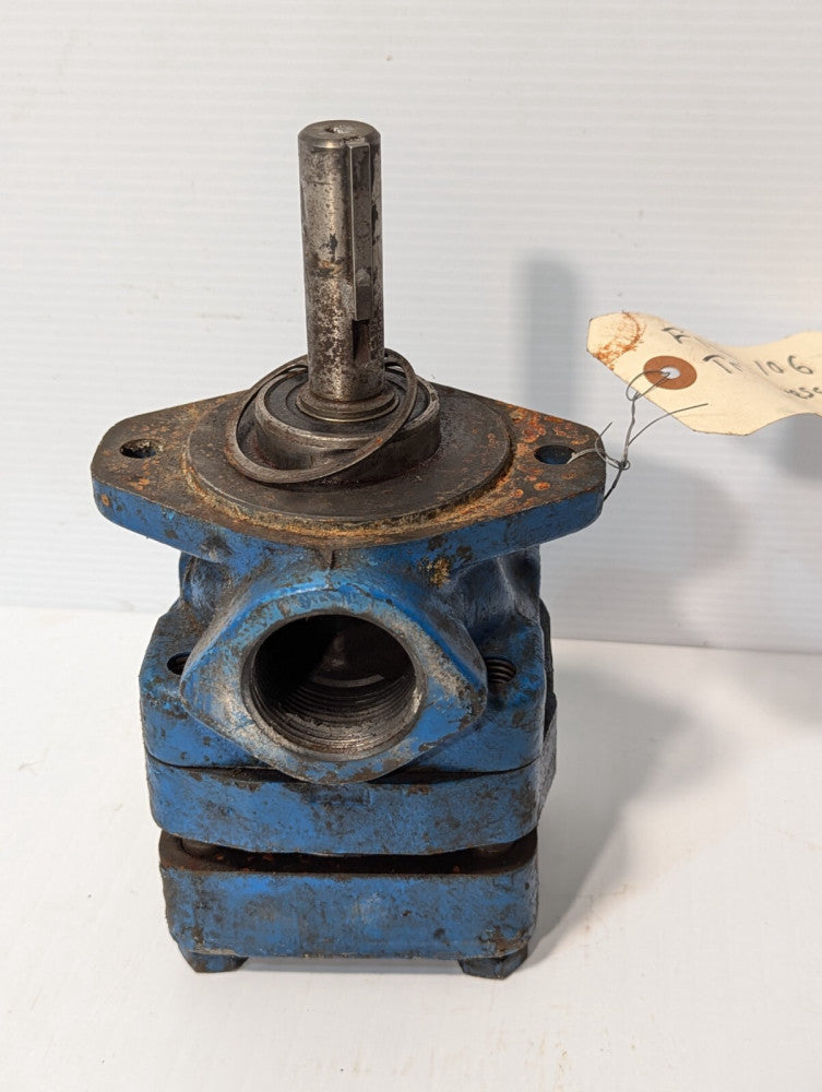 Vickers Hydraulic Vane Pump, Model Unknown, FOR PARTS