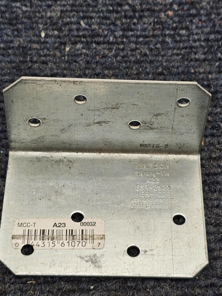 (QTY 21) Simpson Strong-Tie A23: 2 in. W X 2.8 in. L Galvanized Steel Angle