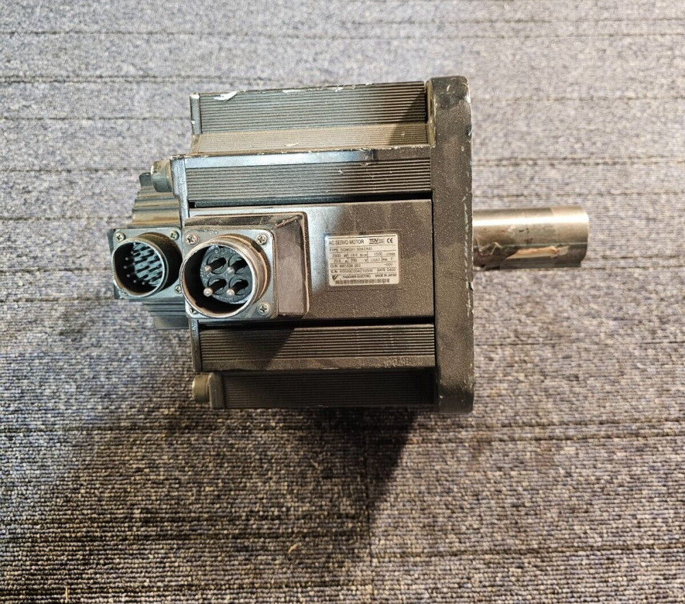 Yaskawa Electric AC Servo Motor 1500 r/min 200V High-Speed 2900W SGMGH-30A2A61