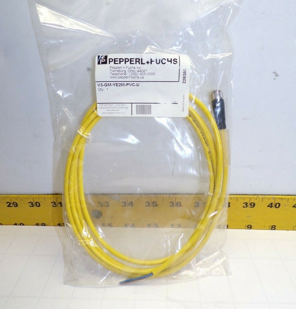 NEW PEPPERL+FUCHS 2 METER 3 PIN STRAIGHT FEMALE SENSOR CORDSET  V3-GM-YE2M-PVC-U