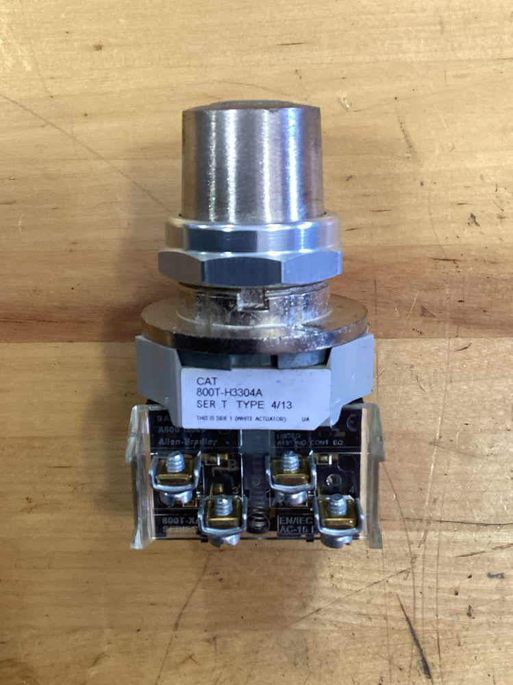 Allen Bradley 800T-H3304A  2 Position Cylinder Lock Selector Switch No Key