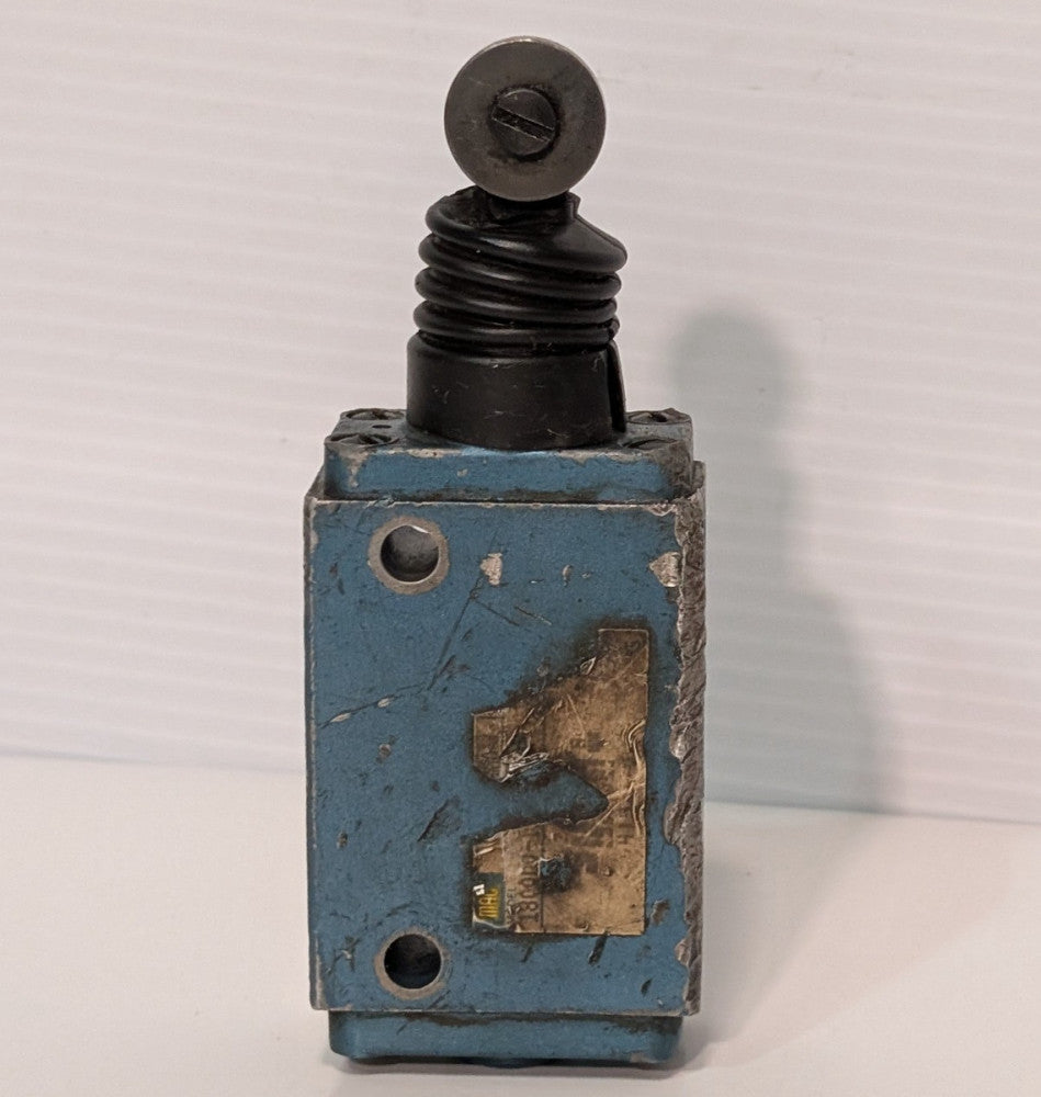 Unknown Model Mac Valves Solenoid Valve Assembly Module Part Roller Spool