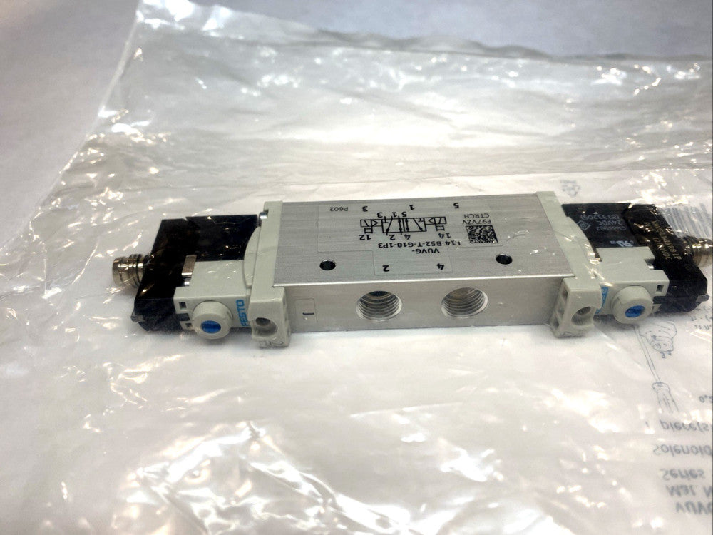 Festo VUVG-L14-B52-T-G18-1R8L Solenoid Valve Pneumatic, 5/2-Way 24VDC 574230