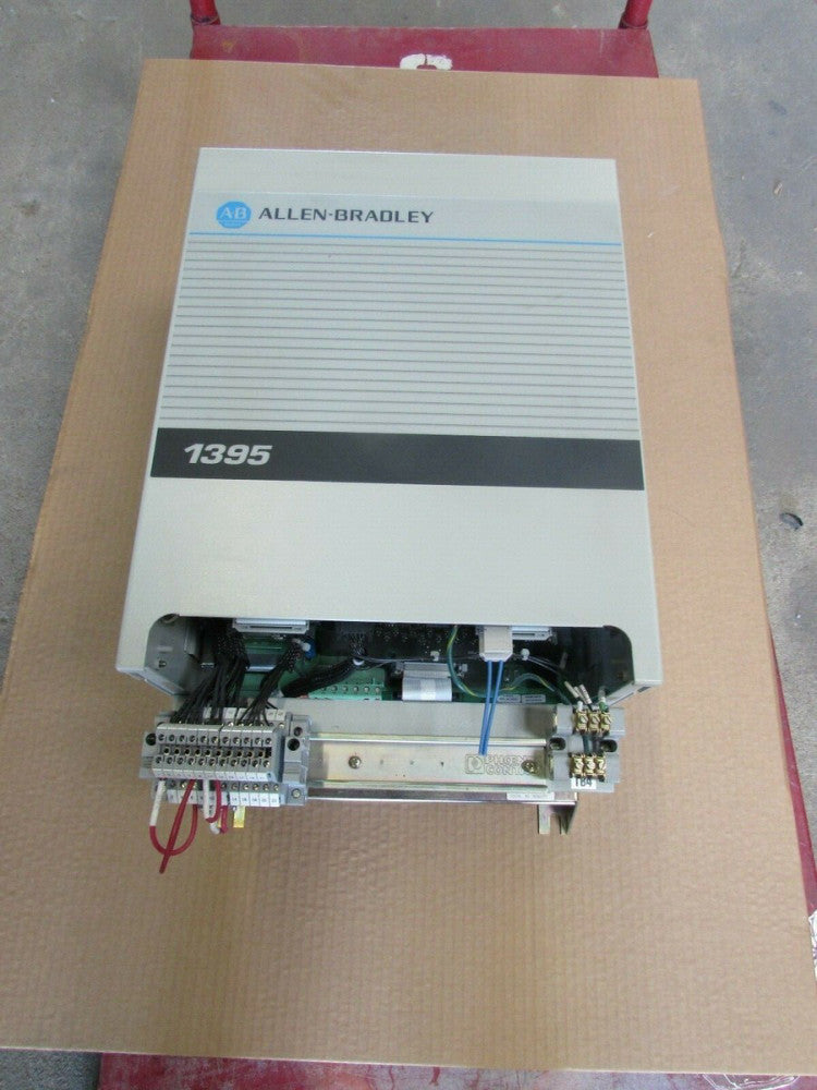 ALLEN BRADLEY 1395-A65-D1-PZ , DC DRIVE, 5hp, W/ 196273 CONTROLNET COMM. BOARD!