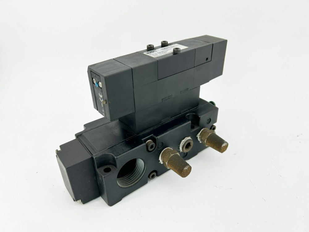 New Parker F3252BGC19001A Solenoid Valve W/ Manifold 145psi 24VDC 1.8W