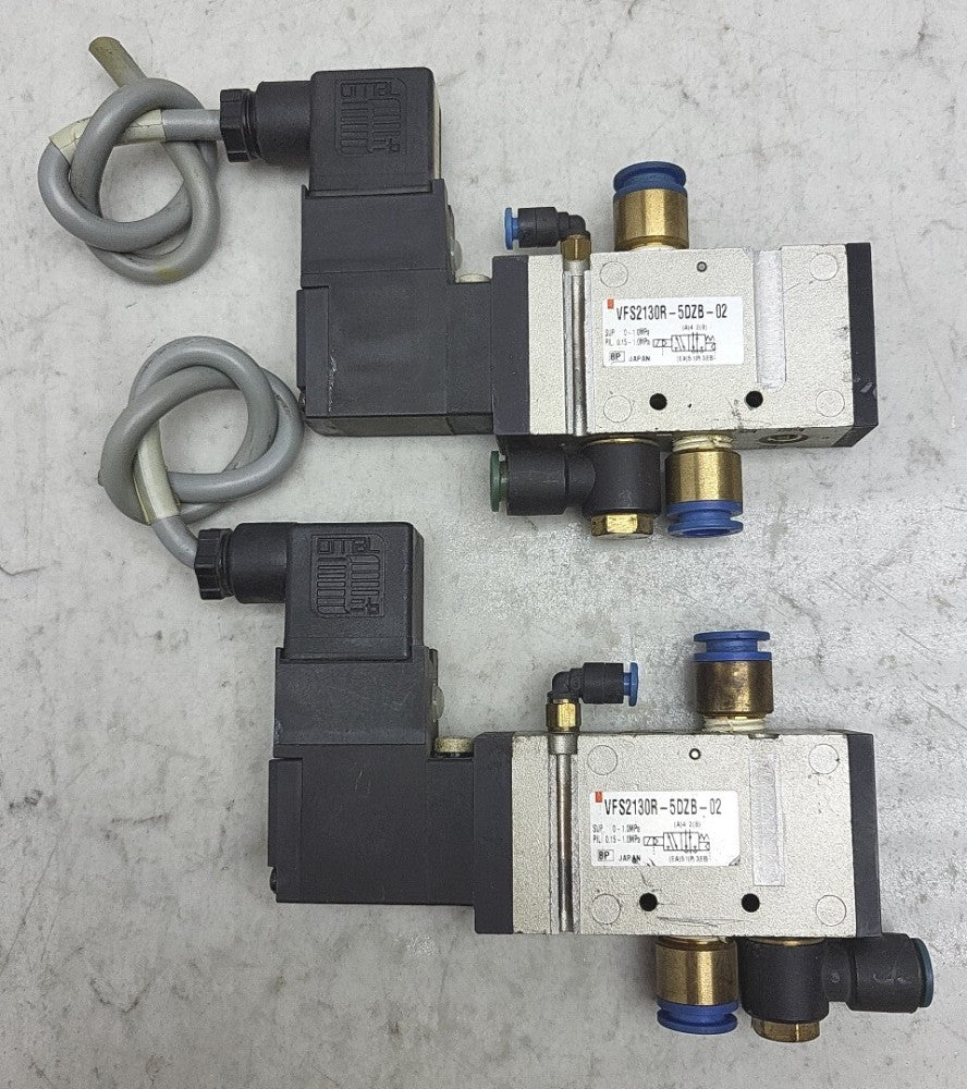 2 Pack SMC VFS2130R-5DZB-02 Ported Solenoid Valve DC21-26V *USED See Pictures