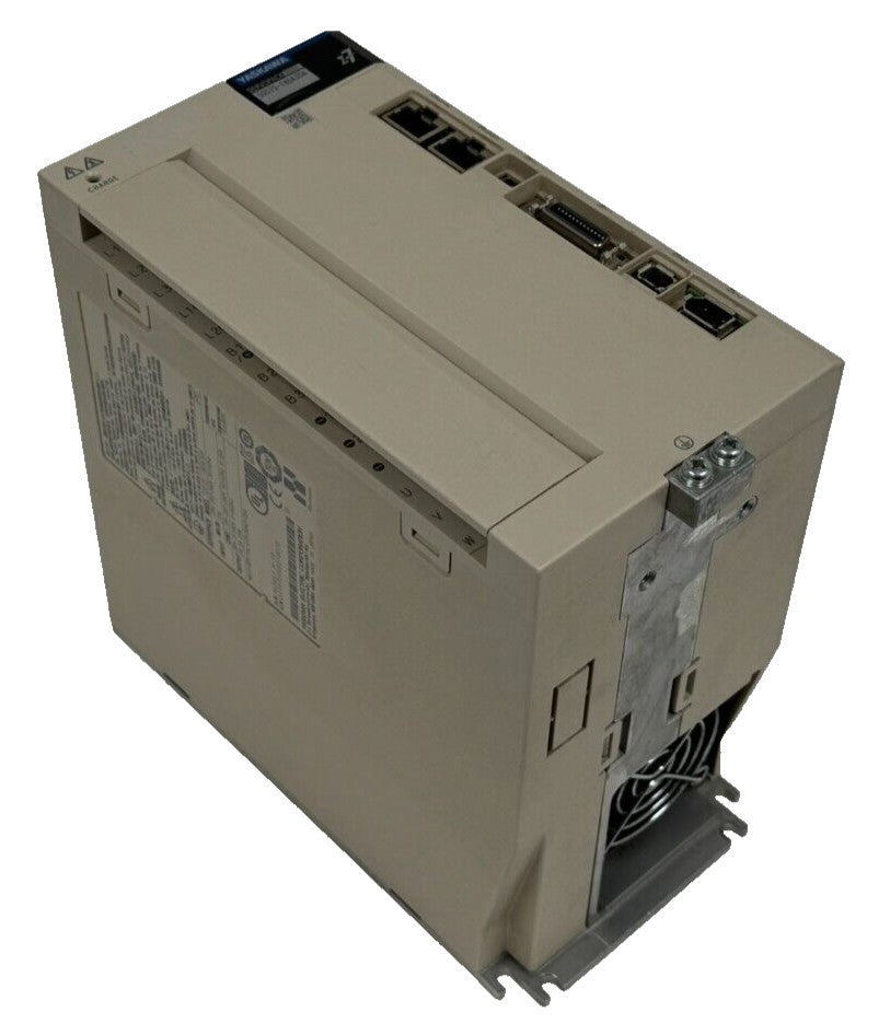 USED YASKAWA SGD7S-180A30A SERVOPACK DRIVE 200V SGD7S180A30A