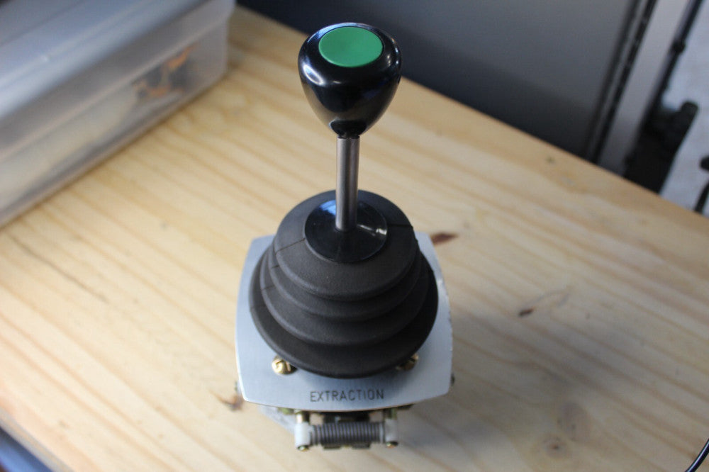 Telemecanique XKD-F16230230 Joystick Control Switch
