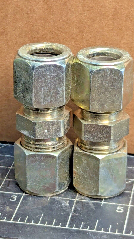 (2) Parker 5/8” inch P10BU Superloc Compression Unions [OF40]