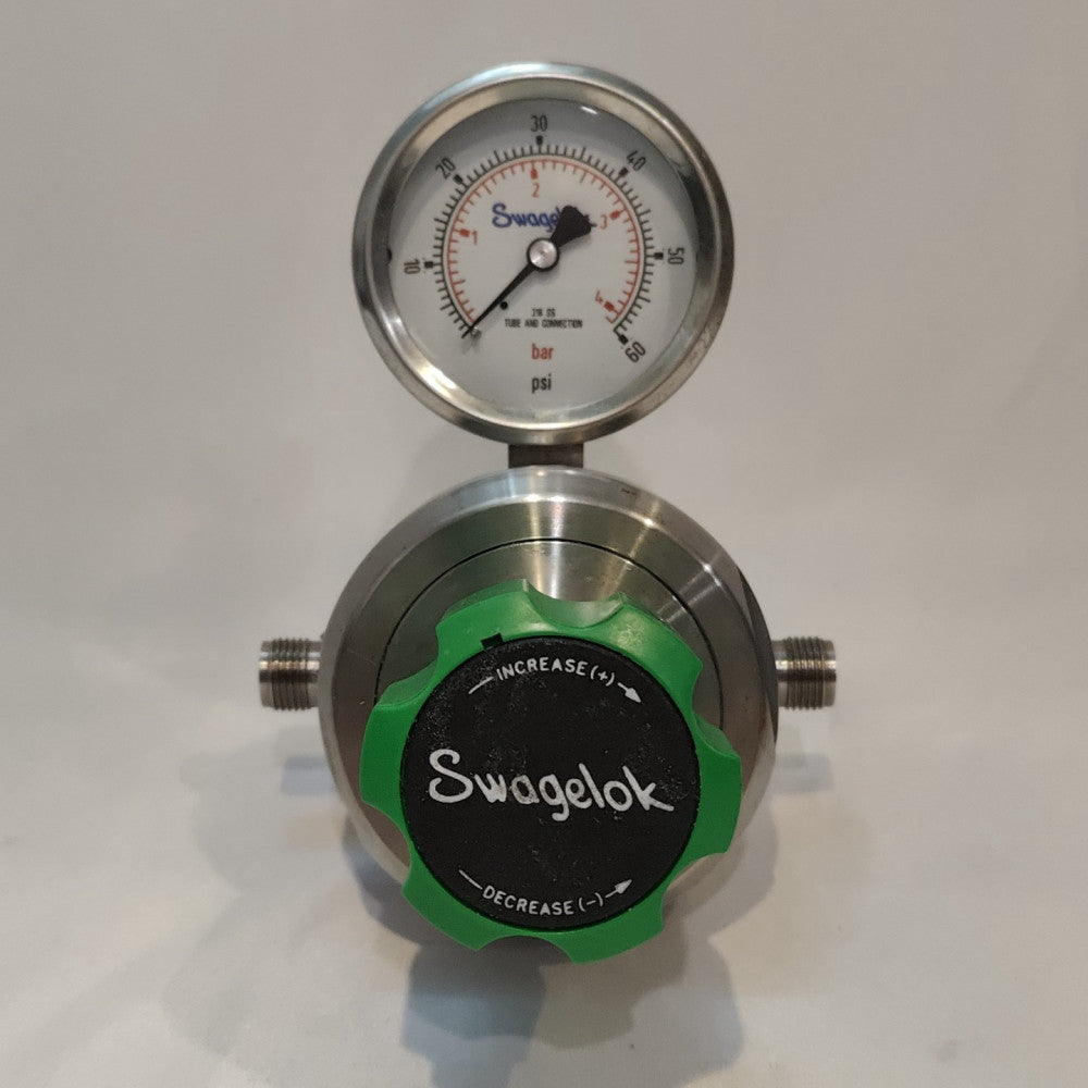 SWAGELOK Stainless Steel  KLF1DJC412A20000 0-60 PSI, 500 PSIG 1/4 FNPT Regulator