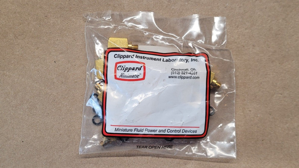 Bag of 10 Clippard 15002-3 Brass Pneumatic Tee Fittings 10-32 Thread