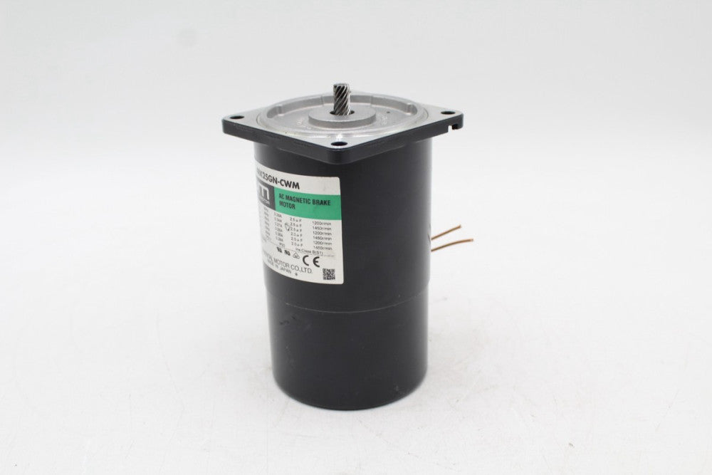 Oriental Motor 4RK25GN-CWM AC Magnetic Brake Motor