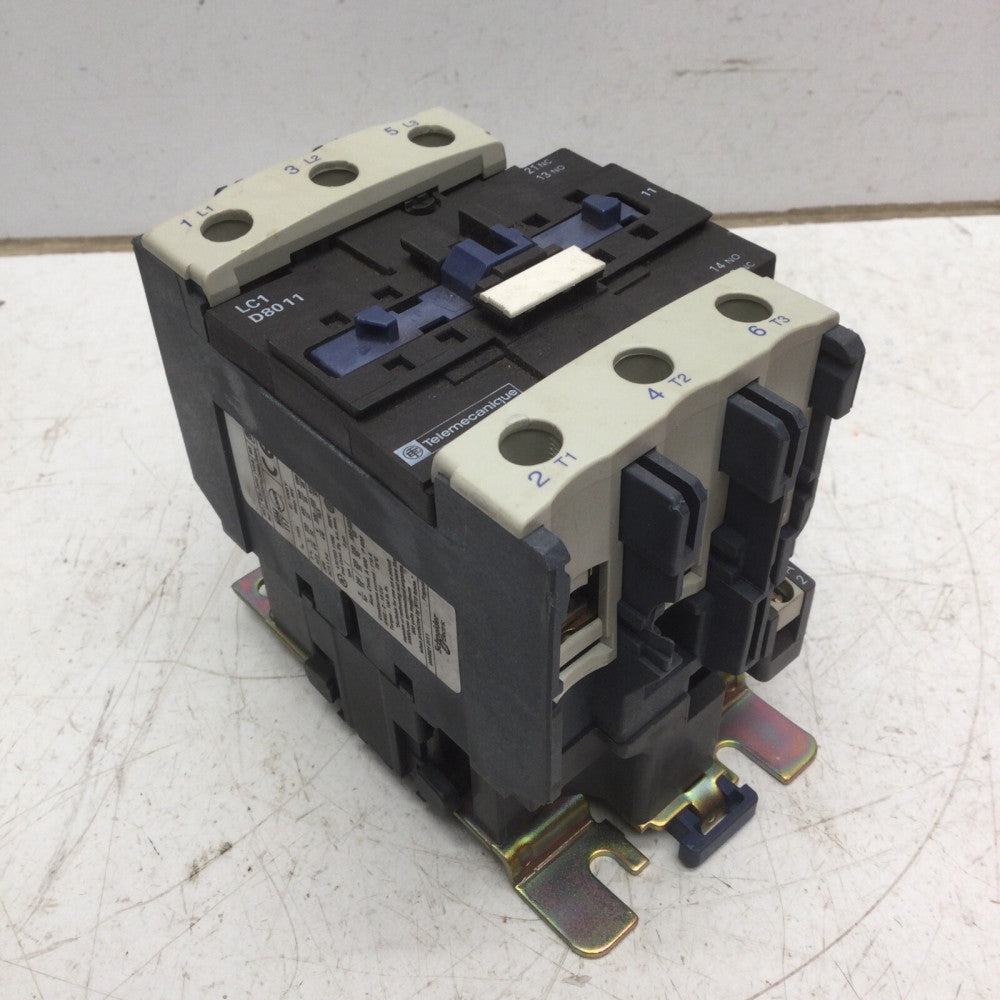 Telemecanique LC1D8011 Contactor 125A 120V LC1-D8011 WITH LA8DN11 LA 8 DN 11