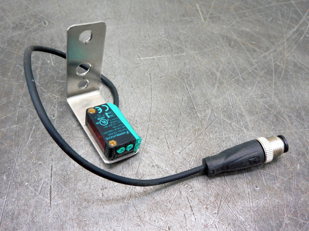 Pepperl + Fuchs Proximity Sensor ML100-8-1000-RT Part# 223590