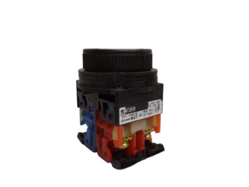 FUJI AR30F0R WHITE PUSHBUTTON UNMP