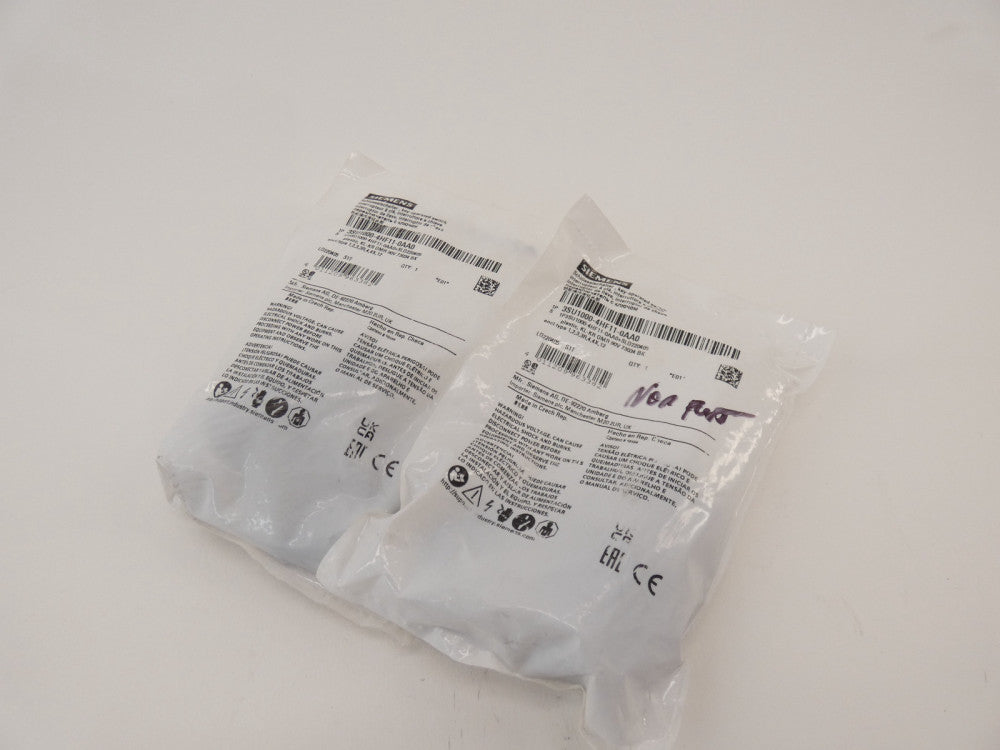 *Lot of 2* Siemens 3SU1000-4HF11-0AA0 Key Operated Selector Switch Assembly -...