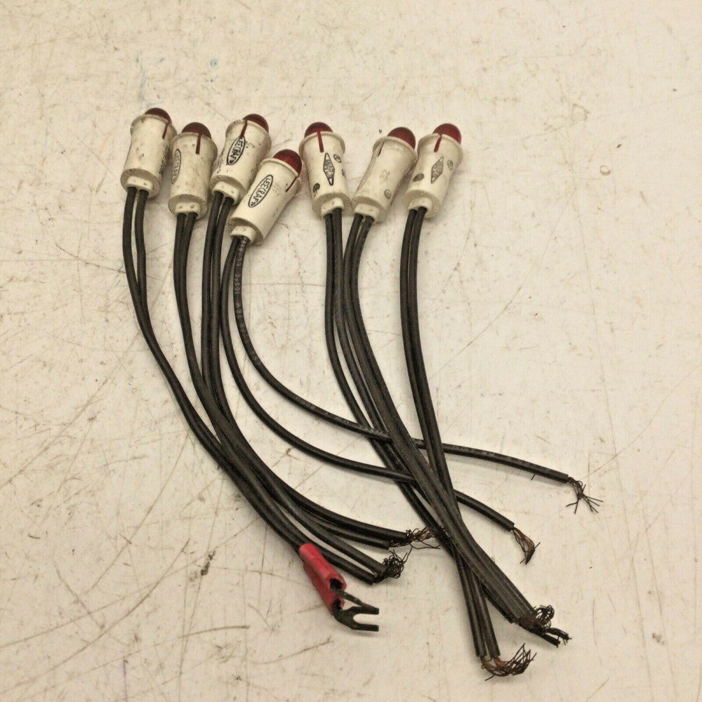 LEECRAFT 32 SNAPLITE Indicator Light, 125V 1/3W, RED (LOT of 7)