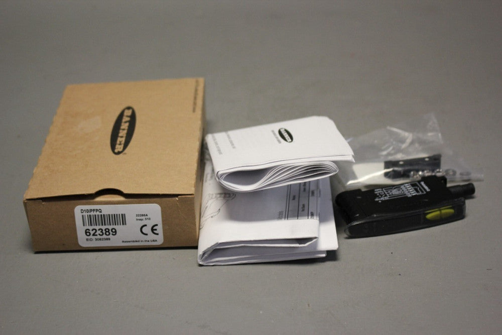 NEW BANNER FIBER OPTIC EXPERT SENSOR D10IPFPQ