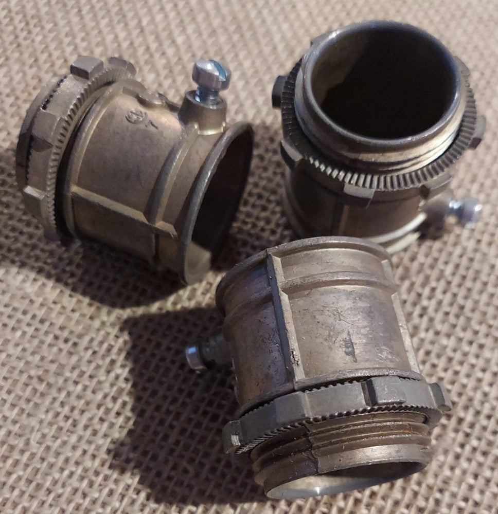 Lot of 3 - Bridgeport 232-DC2, EMT Connector, 1 Set Screw Conn. Zinc