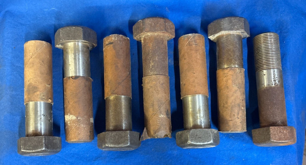 UNBRANDED HEAVY HEX BOLTS **LOT OF 7**