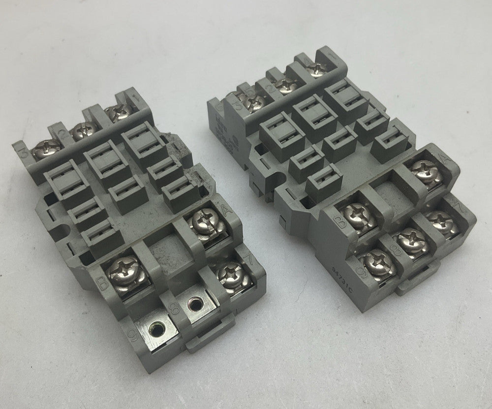 2 Pack Idec SR3B-05 Socket Relay DIN Mount 10 Amp 300 Volt
