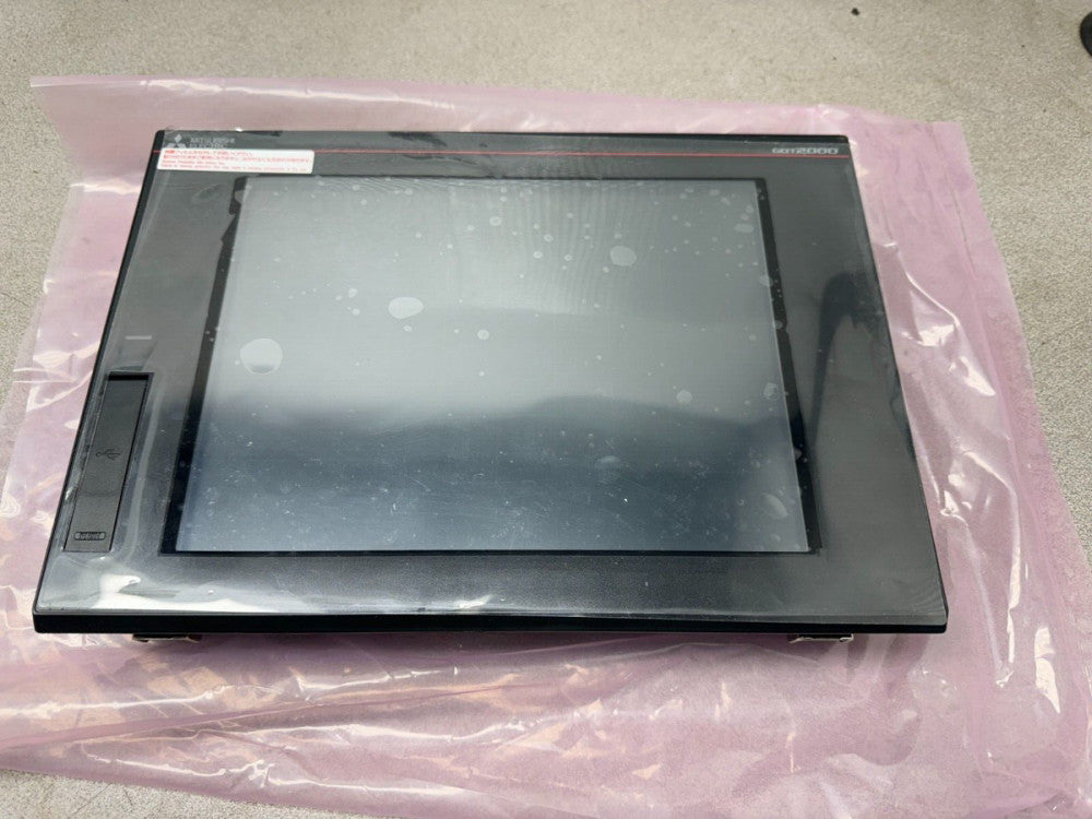 NEW NO BOX MITSUBISHI ELECTRIC GRAPHIC OPERATIONAL TERMINAL GT2710-STBA