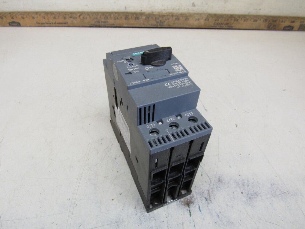 SIEMENS SIRIUS 3RV2031-4KA10 MOTOR CONTROLLER NICE USED TAKEOUT MAKE OFFER