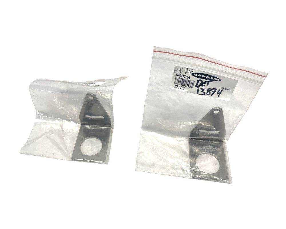 Banner SMB30A Right Angle Mounting Bracket 32723 LOT OF 2