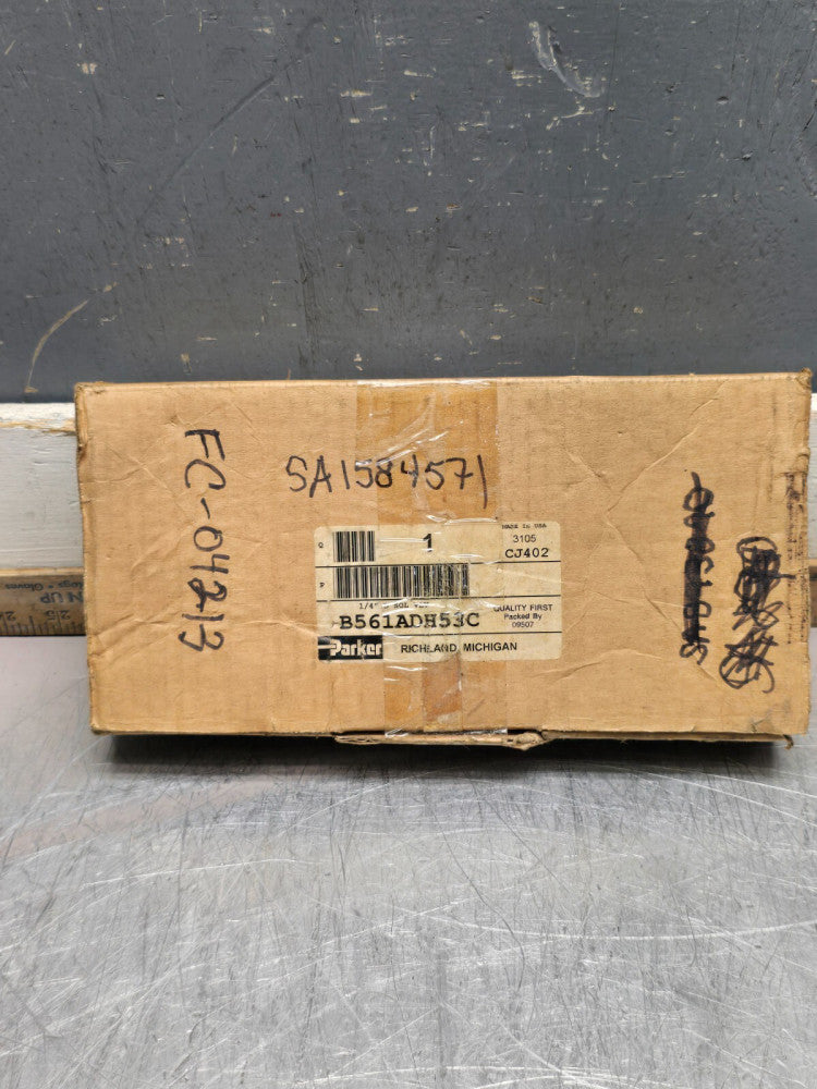 PARKER B561ADH53C, PNEUMATIC SOLENOID VALVE, 120VAC,150PSI, NIB!  MAKE OFFER!