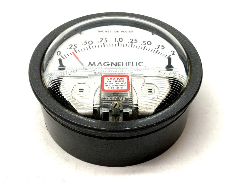 Dwyer Instruments 2002C Magnehelic Pressure Gauge Range 0-2" w.c. 15psig