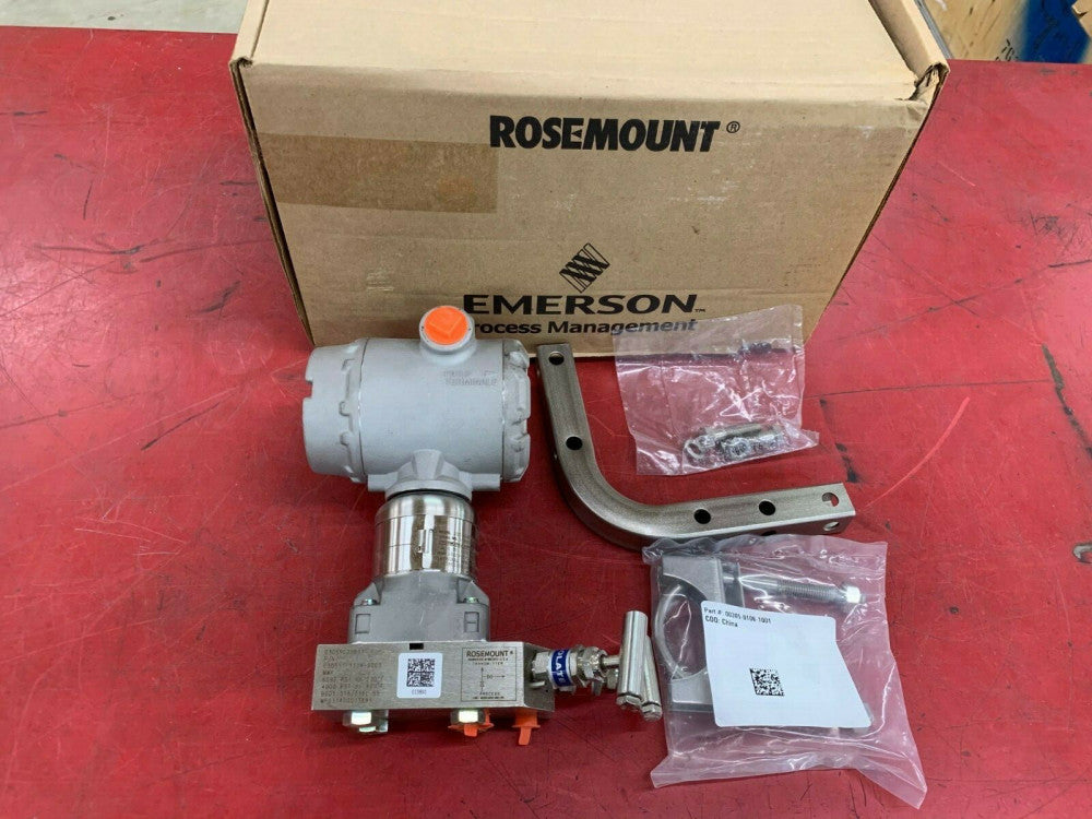 NEW IN BOX ROSEMOUNT 3051S1CG5A2A11A1JM5 TRANSMITTER WITH 0305RC22B11B4