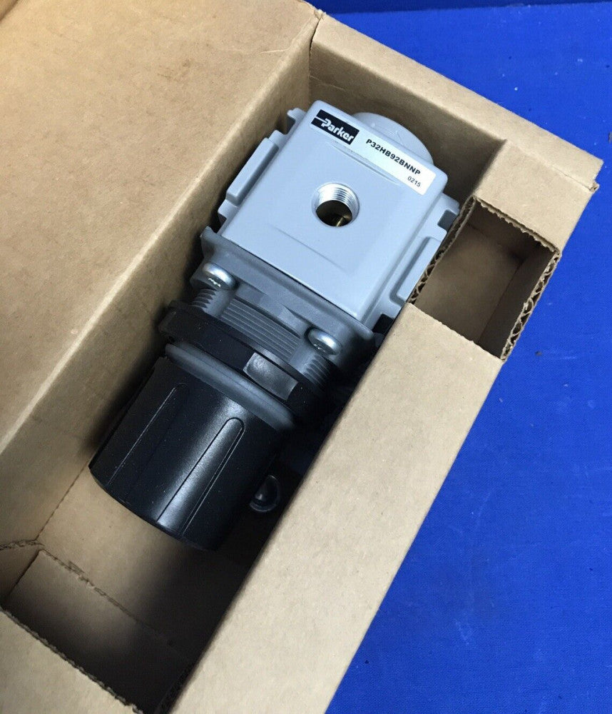 Parker P32HB92BNNP 1/4" Common Port Regulator 8 bar (125 psig) relieving