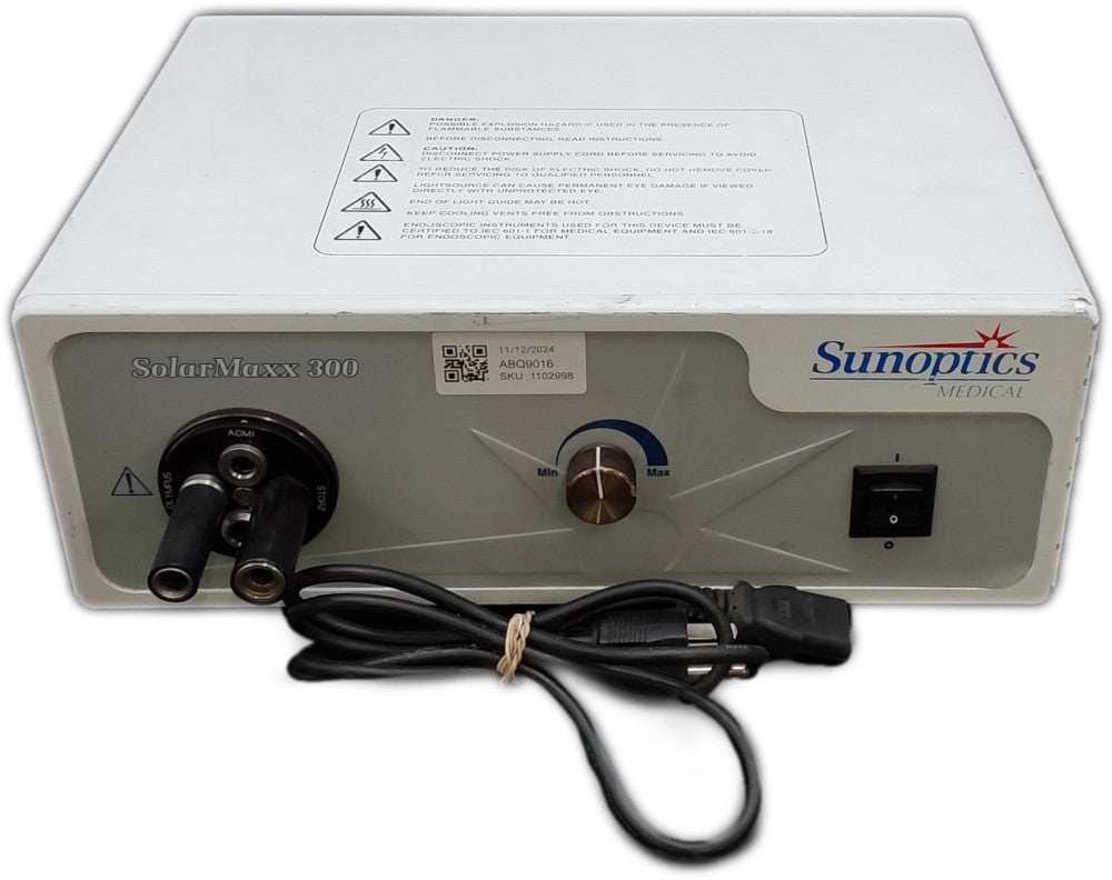 Sunoptics Surgical SolarMaxx 300 850W Light Source 