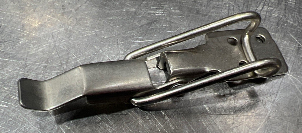 Cambro Latch? Nos Surplus. No Model Seen. See Pictures For Dimensions