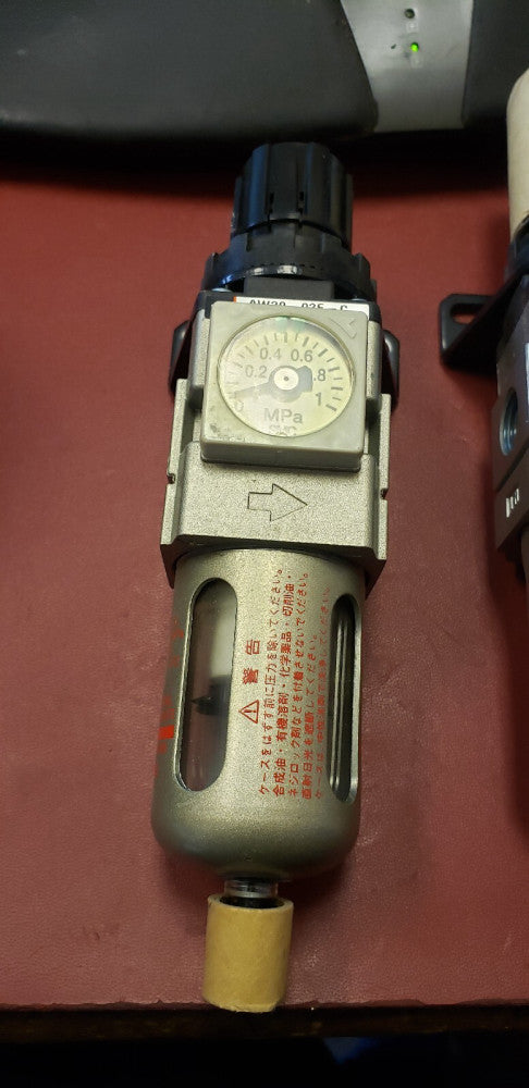 NEW SMC AW20-02E-C FILTER REGULATOR  ( B2-2A)