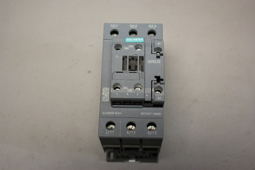 UNUSED SIEMENS POWER CONTACTOR 3RT2037-1AK60