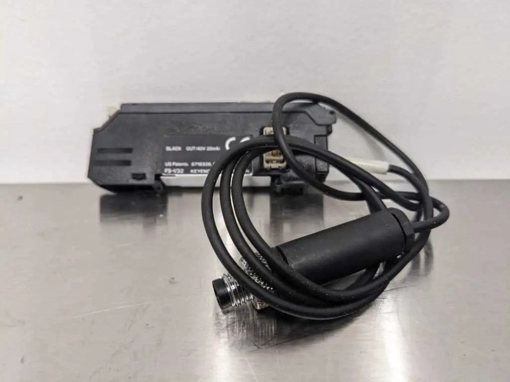 Keyence FS-V32 Fiber Optic Photoelectric Sensor Amplifier